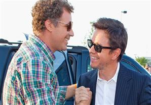 ويل فاريل ومارك والبرج يلتقيان في Daddy's Hom"