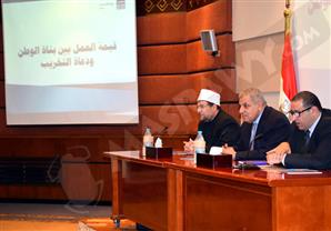  محلب: مصر ليس أمامها سوى خيار العمل.. والحكومة تسابق الزمن