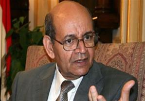 استعداداً للشتاء.. الجيزة تجهز 44 سيارة شفط مياه وخط ساخن لتلقي البلاغات