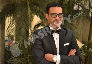 بالصور.. محمد رجب يظهر بـ نيولوك ''الخلبوص'' في حفل زفاف مبروك