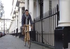 شاهد دراجة هوائية مصنوعة من الذهب 