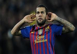 نقل داني ألفيس لسجن جديد في قضية اتهامه بالاعتداء الجنسي (صور) 