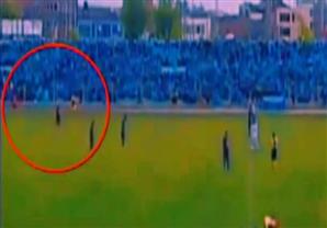 لاعب كرة ينجو من الموت بعد تعرضه لصاعقة