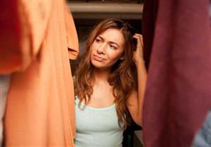 أنوثة كاملة .. حيل تمنح قصيرات القامة طلة أنيقة 