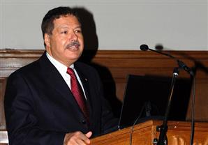 زويل: لازم نشتغل 14 ساعة لأن ''مصر مش هاتتقدم بالفهلوة'' 