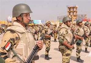 مساعد وزير الدفاع: هذا ببساطة الفرق بين الجندي المصري والجيوش الأخرى