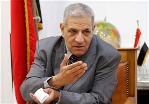 محلب يقرر تشكيل لجنة من 5 وزارات لتنفيذ خريطة إنقاذ صناعة الغزل والنسيج