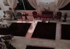 بالصور- قصر أيمن نور في لبنان.. أثاث فخم وحمام سباحة وبوابة من الفولاذ