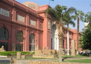 غداً.. افتتاح معرض صور الملكة نفرتاري بالمتحف المصري 