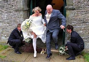 بالصور: أغرب عادات الزواج فى العالم