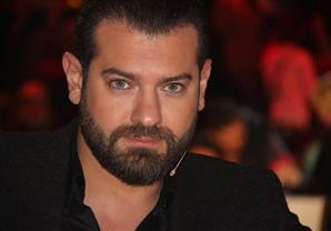 عمرو يوسف يعود من المدرسة ليجسد دور نصاب في ''ولاد رزق''