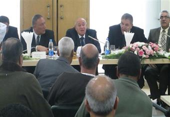 وزير التموين: مصر الدولة الوحيدة التي تدعم المواد البترولية 100''