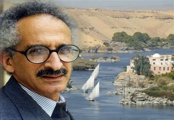 "على أجهزة التنفس".. تفاصيل الحالة الصحية لمؤلف "ذات" صنع الله إبراهيم 