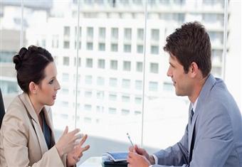 58'' من العاملين في العالم يرون أن العلاقات العاطفية في العمل تضر بالمهنة