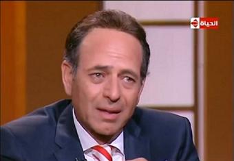 بالفيديو.. ممدوح عبد العليم باكياً على الهواء : ''لم استطع التمثيل''