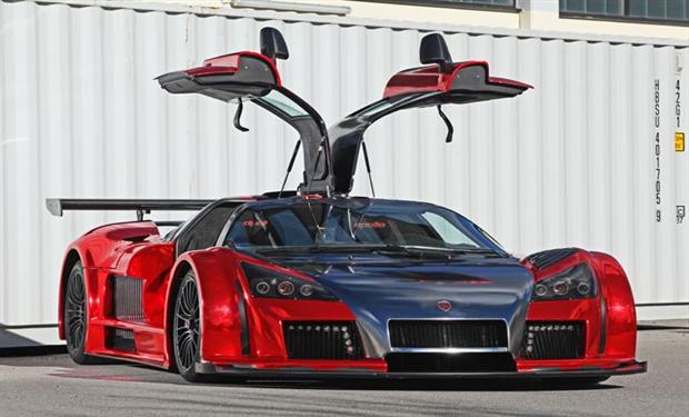 سيارة الرجل الحديدي كما صممتها أم ديزين