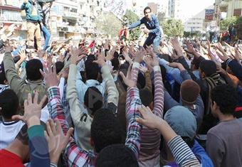 ''تحالف الشرعية'' يدعو أنصاره لاستمرار التظاهر ودعم المطالب الفئوية