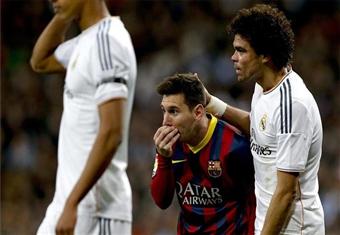 بالفيديو.. سبورت تكشف أسرار الحوار المثير بين ميسي وبيبي أثناء لقاء الكلاسيكو 