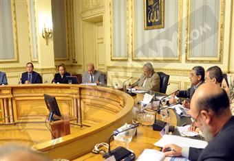 بالصور.. ننشر تفاصيل اجتماع مجلس الوزراء الطارئ لمواجهة أزمة انقطاع الكهرباء