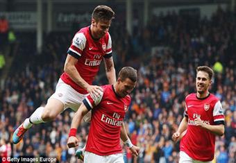 بالفيديو.. أرسنال يتخطى هال بثلاثية ويحافظ على مركزه الرابع بمشاركة المحمدي