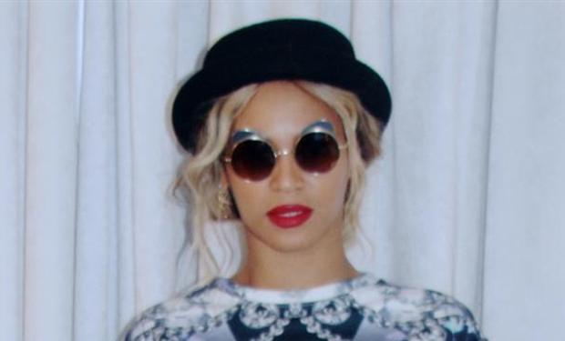 احصلي على نظارات بيونسيه وغوين ستيفاني من Quay