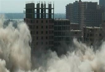 بالفيديو..استمرار تفجير العقارات المخالفة خلف المحكمة الدستورية بـ''الديناميت''