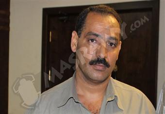 الكارت للتليفون مكالمة وعند ''رجب'' اكتشاف ''رشوة''