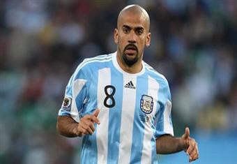 الأسطورة فيرون يعود للملاعب بعد اعتزال عامين