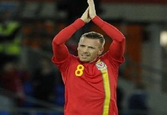 بيلامي قائد منتخب ويلز السابق يعلن اعتزاله