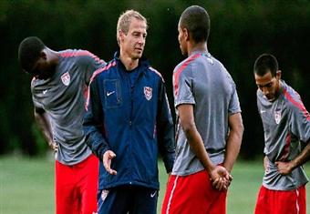 كلينسمان يعلن القائمة النهائية للمنتخب الأمريكي استعدادا للمونديال 