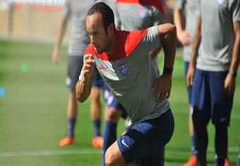 دونوفان يعترف بشعوره "بالإحباط" عقب استبعاده من قائمة المونديال