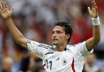  كوراني يرشح منتخب بلاده للفوز بلقب مونديال البرازيل 