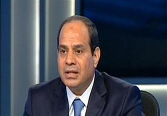 السيسي للمتظاهرين فئوياً: ''لو أنا مش قادر أديك هتاكلوا مصر يعني؟''