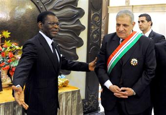 بالصور.. رئيس غينيا يقلد ''محلب'' وسام الاستقلال من الدرجة الأولى