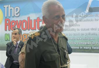 عضو بفريق علاج ''سي والإيدز'': عكفنا 22 عاماً لنتوصل إلى هذا الجهاز