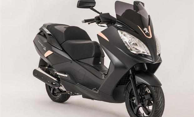 سكوتر جديد من بيجو بسعر 4800 يورو 