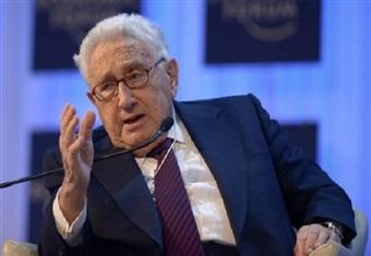 صحيفة أمريكية: هنري كيسنجر دمر الاتحاد السوفيتي والآن يريد محو الصين