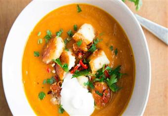 شوربة القرع المشوي على طريقة منال العالم