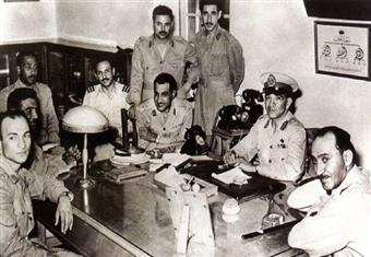 ثورة يوليو في كتاب التاريخ: 3 قضاء و3 إقامة!