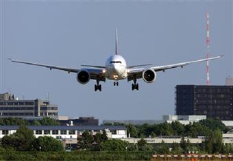 هبوط طائرة ركاب صينية في روسيا بسبب عطل فني في محركها