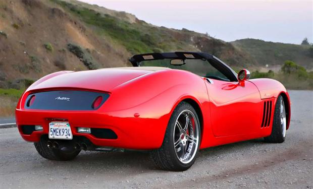 ما الفرق بين السيارة الكابريو والرودستر؟ 