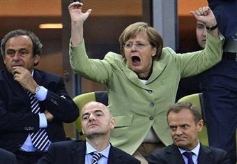 ميركل تأمل فوز الماكينات أمام الديوك أيا كان الأداء