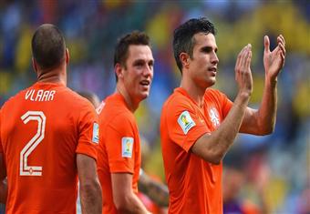 هولندا تأمل في إنهاء المغامرة الكوستاريكية في كأس العالم