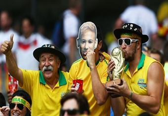 نيمار نجم السامبا المصاب حاضر بقوة في مباراة ألمانيا