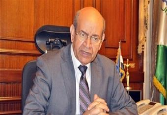 16.5 مليون جنيه لإقامة 4 محطات إنارة وتشغيل آبار المياه بالواحات البحرية