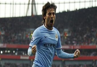 ديفيد سيلفا يجدد عقده مع مانشستر سيتي حتى 2019