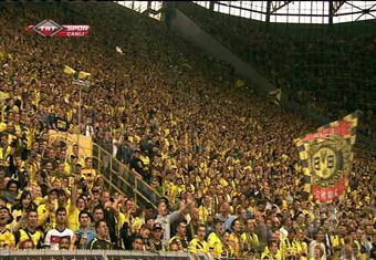 إنقاذ رائع من مانويل نوير لتسديدة "كيل" لاعب دورتموند