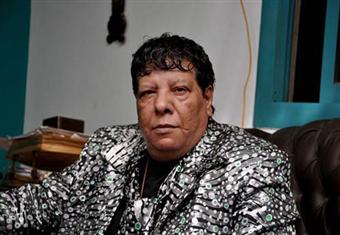 بالفيديو.. شعبان عبد الرحيم  يغني للسيسي: ''النور عمال بيقطع''