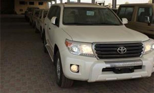 سعودي يكشف المستور بعد أول غسلة لسيارته الجديدة من طراز لاند كروزر 