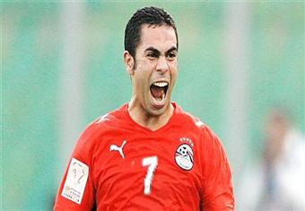 شوقي غريب يستدعي أحمد فتحي لمعسكر المنتخب